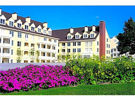 Long Trail House Condominiums at Stratton Mountain Resort
