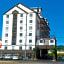 Mountain Vista Inn & Suites - Near the Island inPigeon Forge