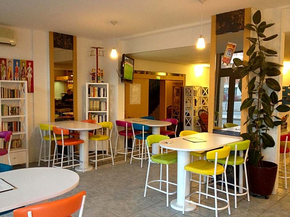 Hotel Couleurs Sud Centre-ville Gare Charleville-Mezieres