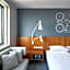 Hyatt Regency Paris Etoile