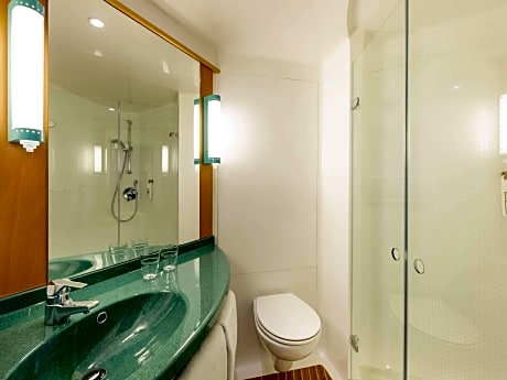 Standard Room with 2 single beds