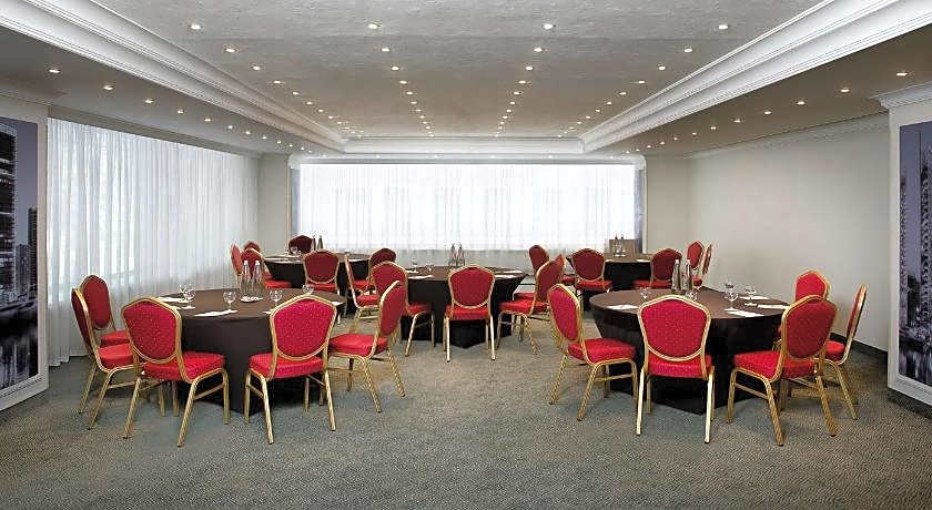 Radisson Blu Martinez Hotel Beirut