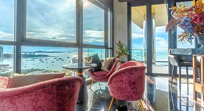 THE EDGE CENTRAL PATTAYA ??????????????????????? 