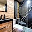 The Haüs Windham - Spacious Suites, Hot Tub, Mountain Views!