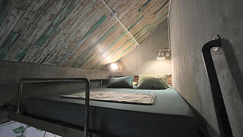 Shelter Hostel Malang