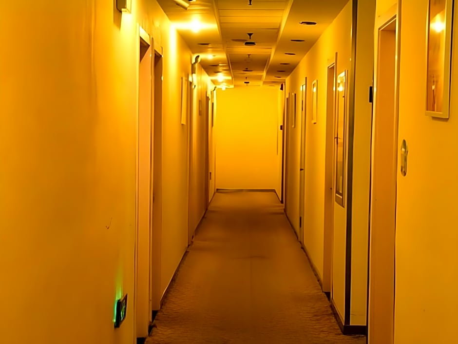 7 Days Inn Weihai High-Speed Railway & Bus Station