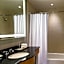 Renaissance Chicago O'Hare Suites Hotel
