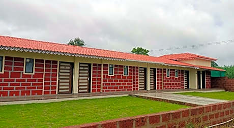 Hotel Nakshatra Resort