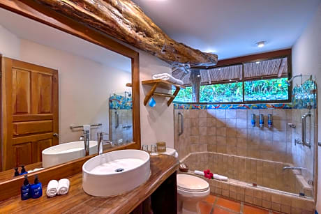 Junior Suite, 1 King Bed, Ocean View