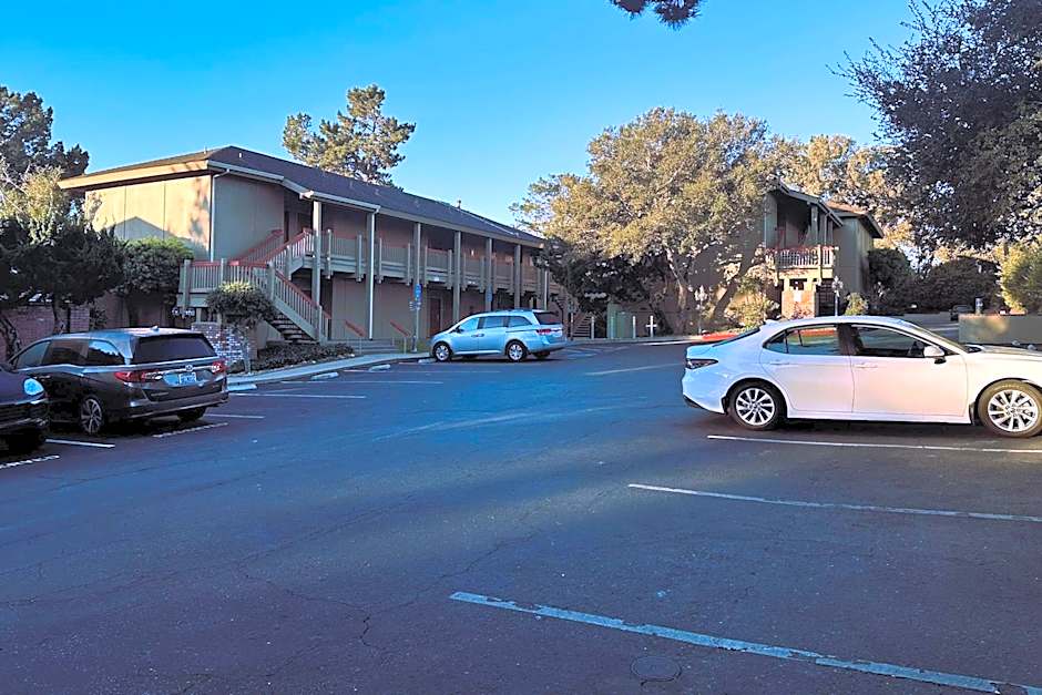 Comfort Inn Monterey Peninsula Airport