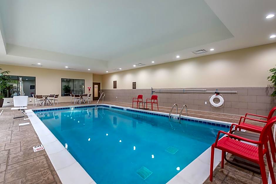 Comfort Suites