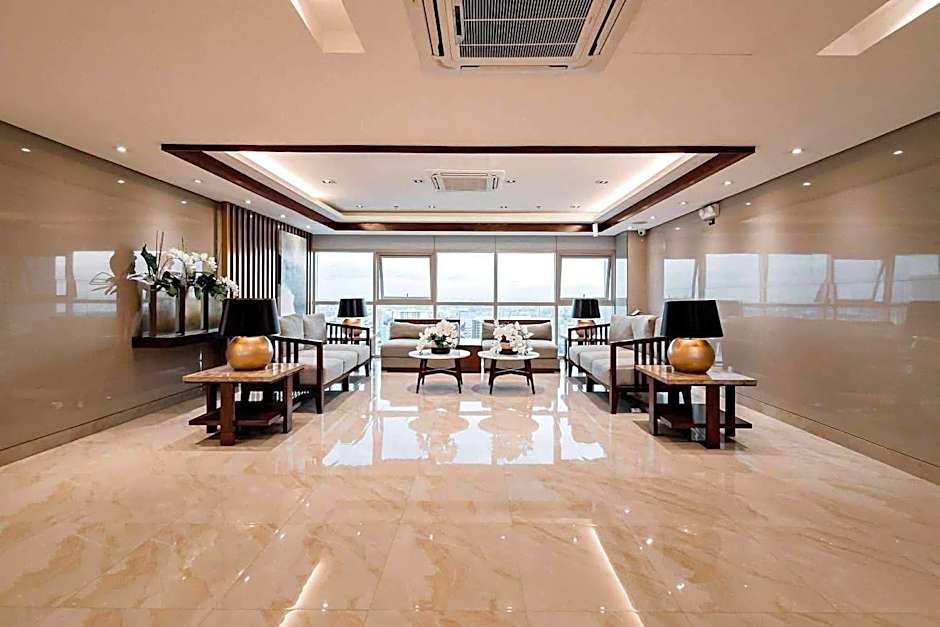 SMDC Coast Residences near PICC