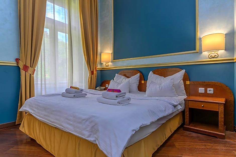 Hotel Kinsky Fountain