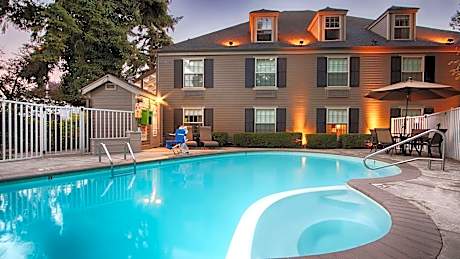 Wingate by Wyndham Bellingham Heritage Inn