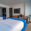 Wyndham Guayaquil, Puerto Santa Ana