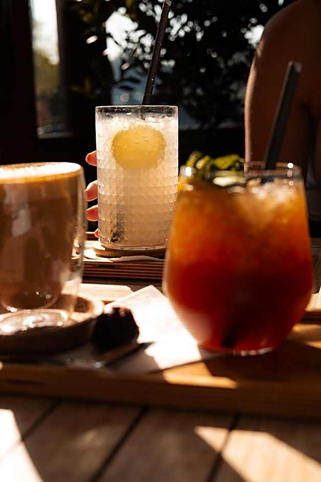 ART Hostel & Apartments