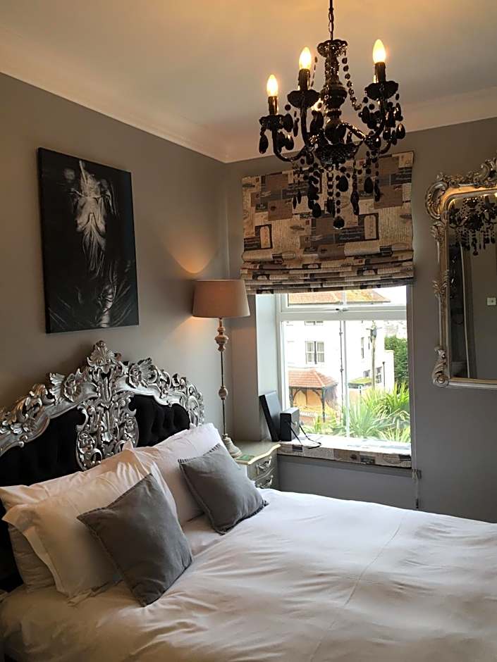 The White House Hotel