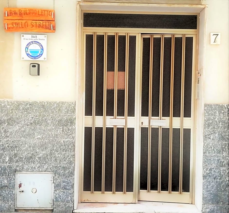 Il Tuo Letto Sullo Stretto