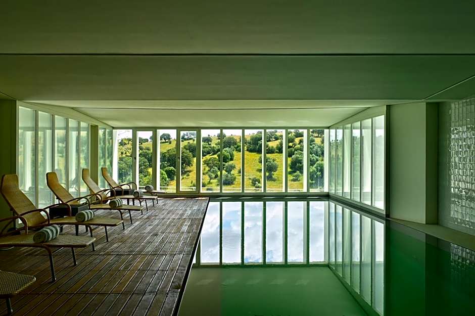 Pousada Convento de Arraiolos - Historic Hotel