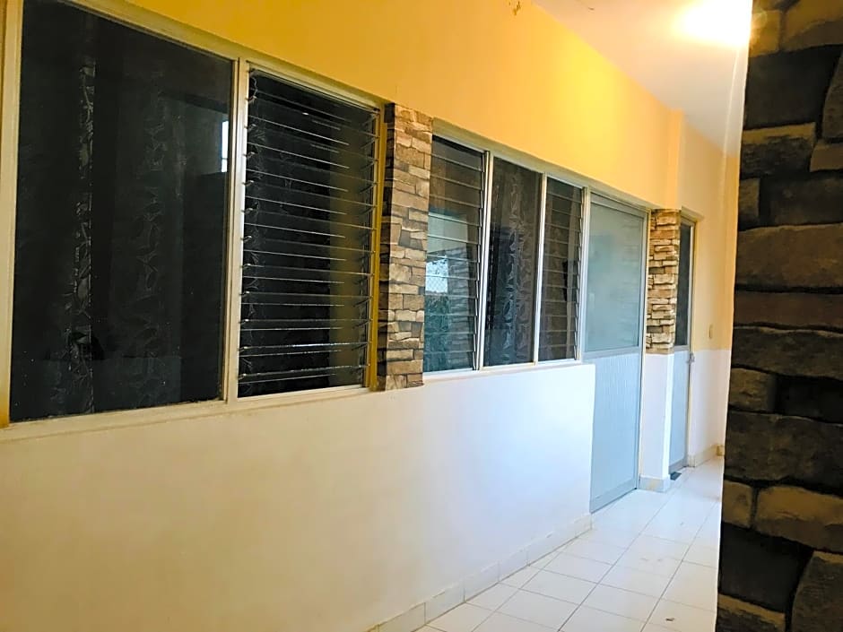 Rest And Go Hostel