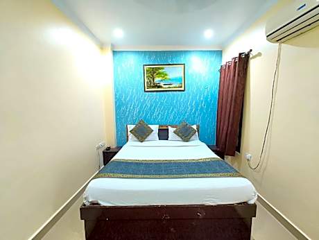 Double Bed Room With Air conditioning