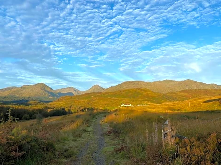 Garrison Farm with Hot Tub