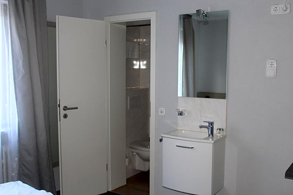 Landgasthof-Bikerhotel Arnold