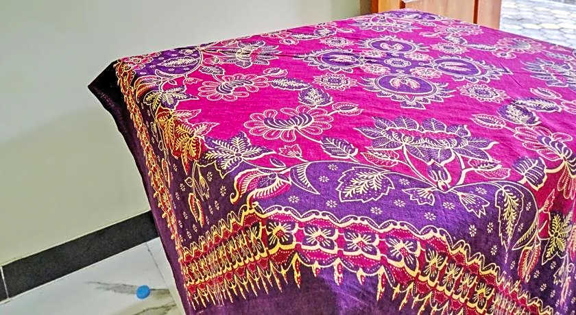 SPOT ON 92916 Batu Mas Homestay Syariah