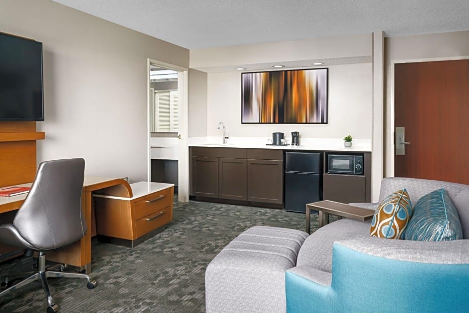 Courtyard by Marriott Dallas Lewisville