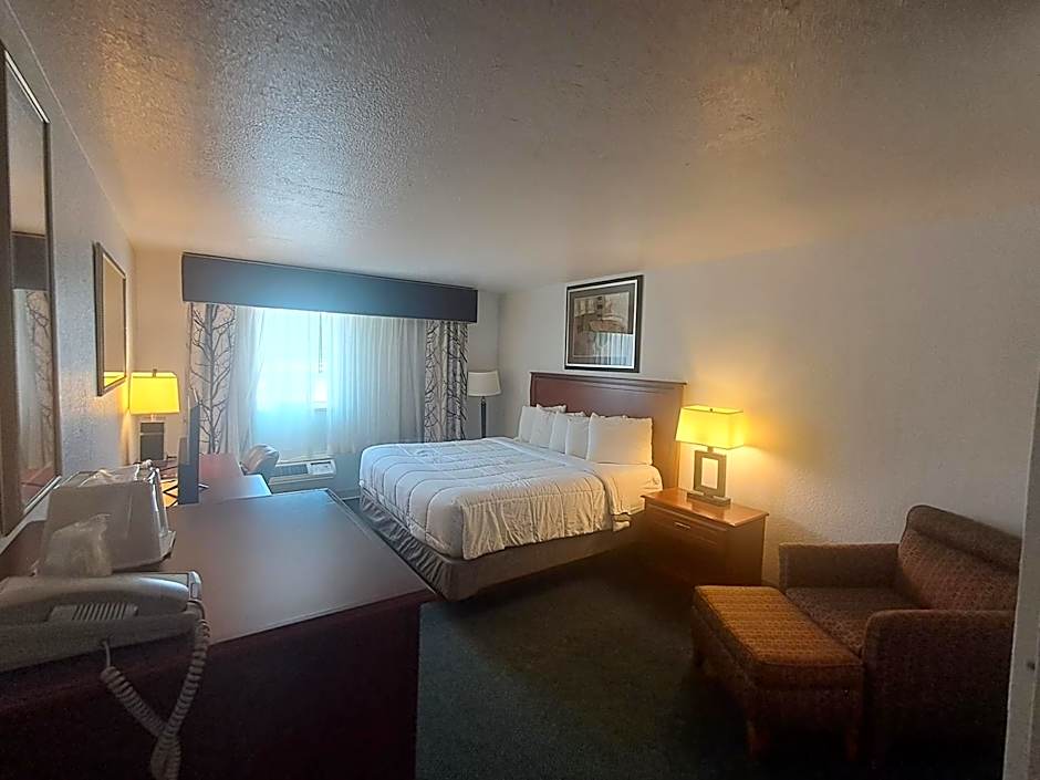 National 9 Inn Showboat