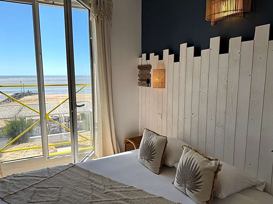 Acadie Saint Victor - Hôtel restaurant -Face mer- Châtelaillon plage