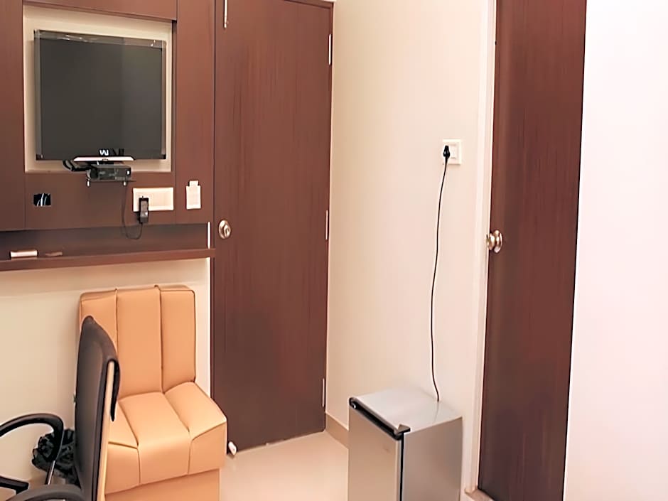 Hotel Loharkars by Fabhotel – Nagpur, OH