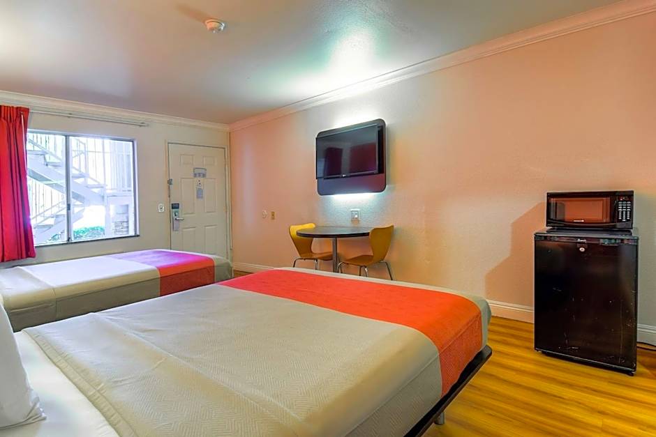 Motel 6-Menifee, CA
