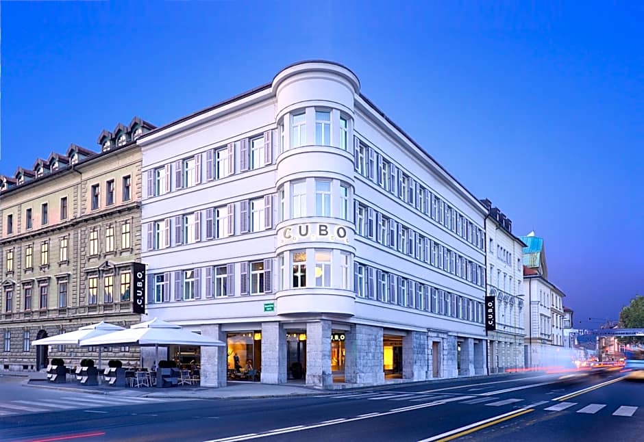 Hotel Cubo