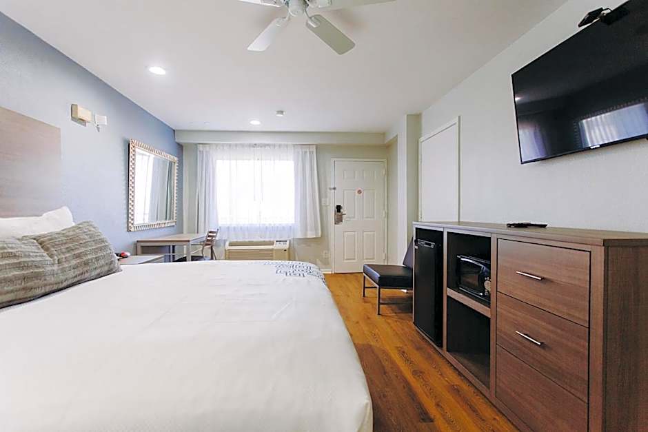 Scottish Inn & Suites - Kemah Boardwalk