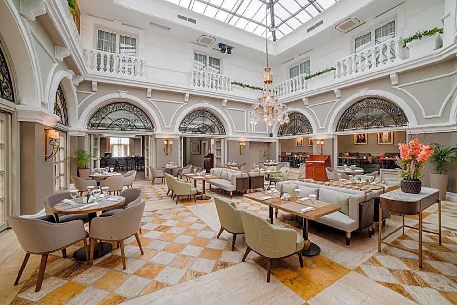 The Arkin Colony Hotel