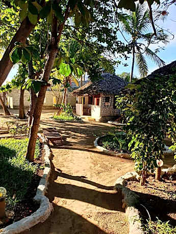 Bungalow with Patio