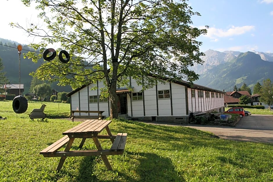 Mountain Lodge Backpackercamp