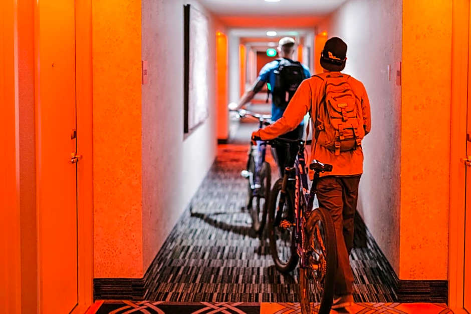 Whitney Peak Hotel Reno, Tapestry Collection by Hilton