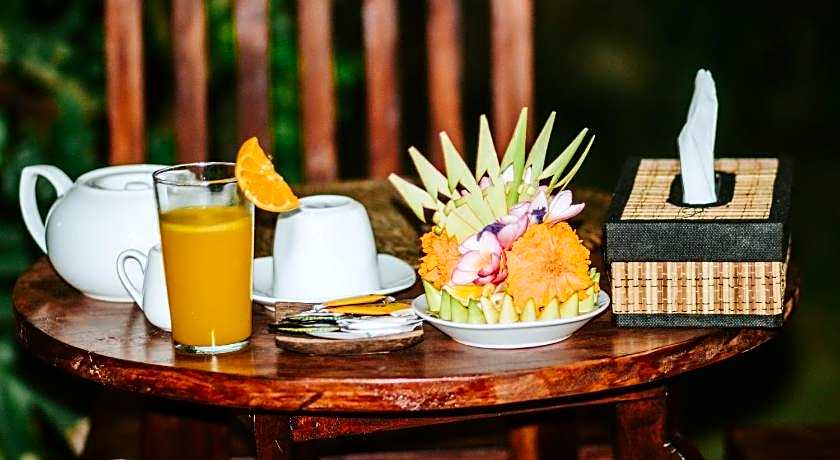 Kurnia Guest House & Spa 