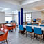 Holiday Inn Express and Suites Wichita Airport By IHG