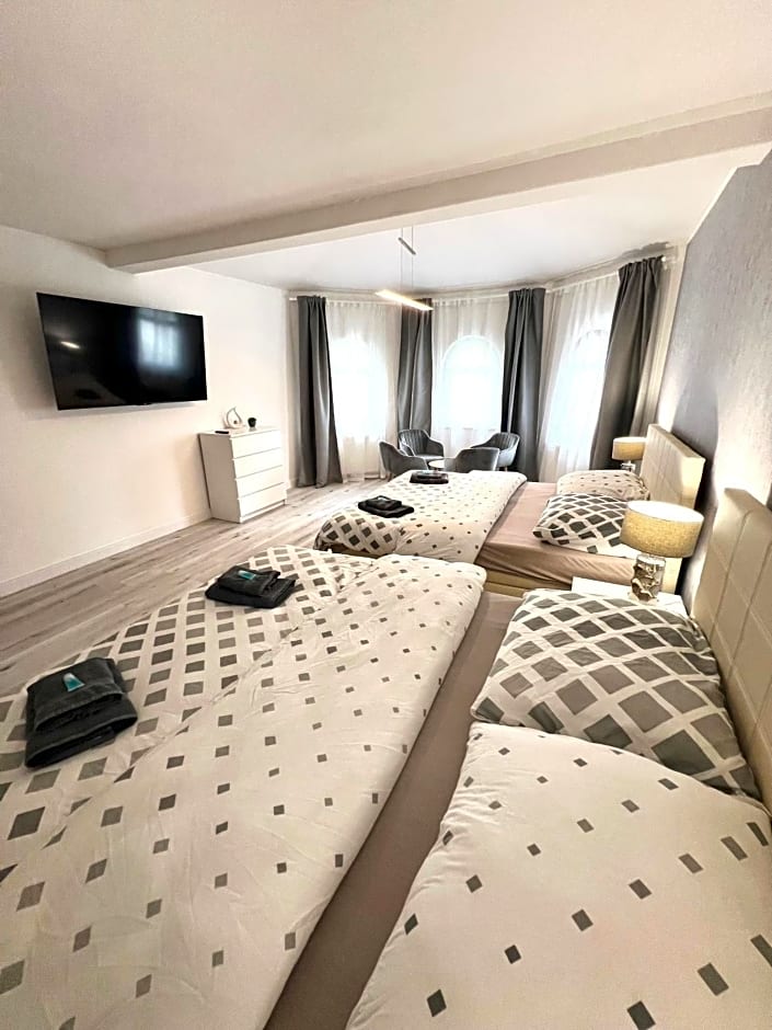 GrandLux Villa & Spa