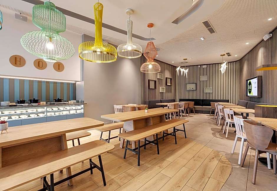 B&B HOTEL Lille Lillenium Eurasanté