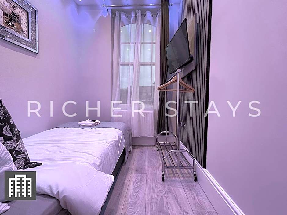 Hackney Suites - En-suite rooms & amenities