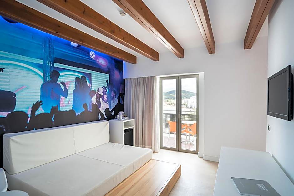 THB Ocean Beach-Adults Only