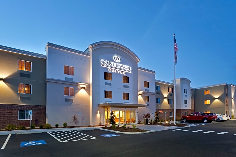 Candlewood Suites Lakewood – Lakewood, WA