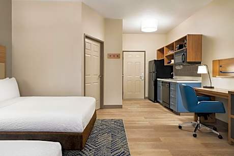 Studio Suite with Two Double Beds