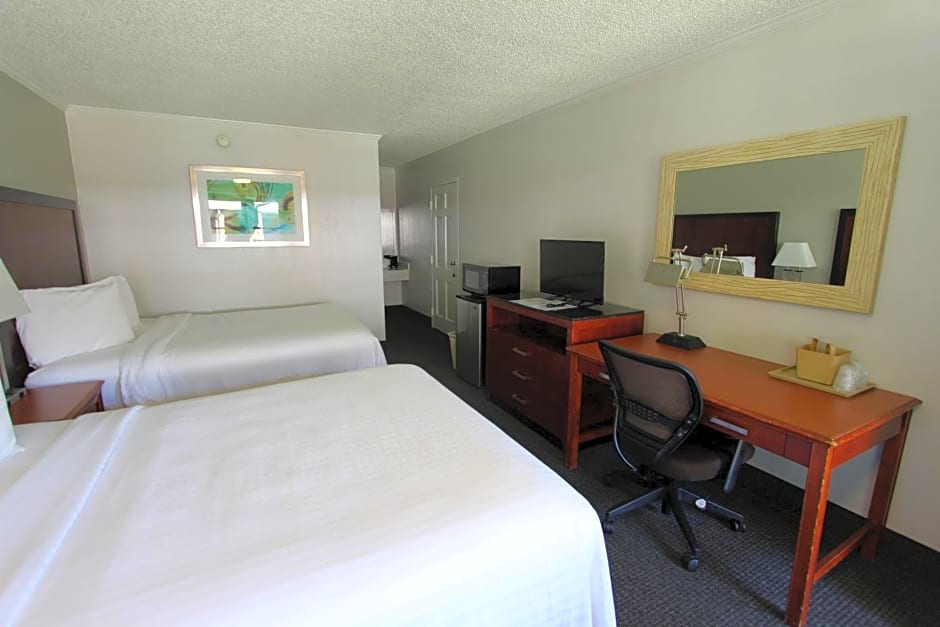 At Home Inn - Pensacola