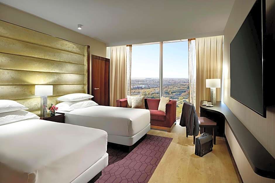 Hyatt Regency Barcelona Tower