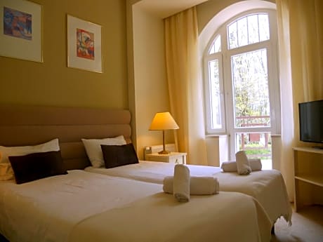 1 Bedroom Apartment, Terrace